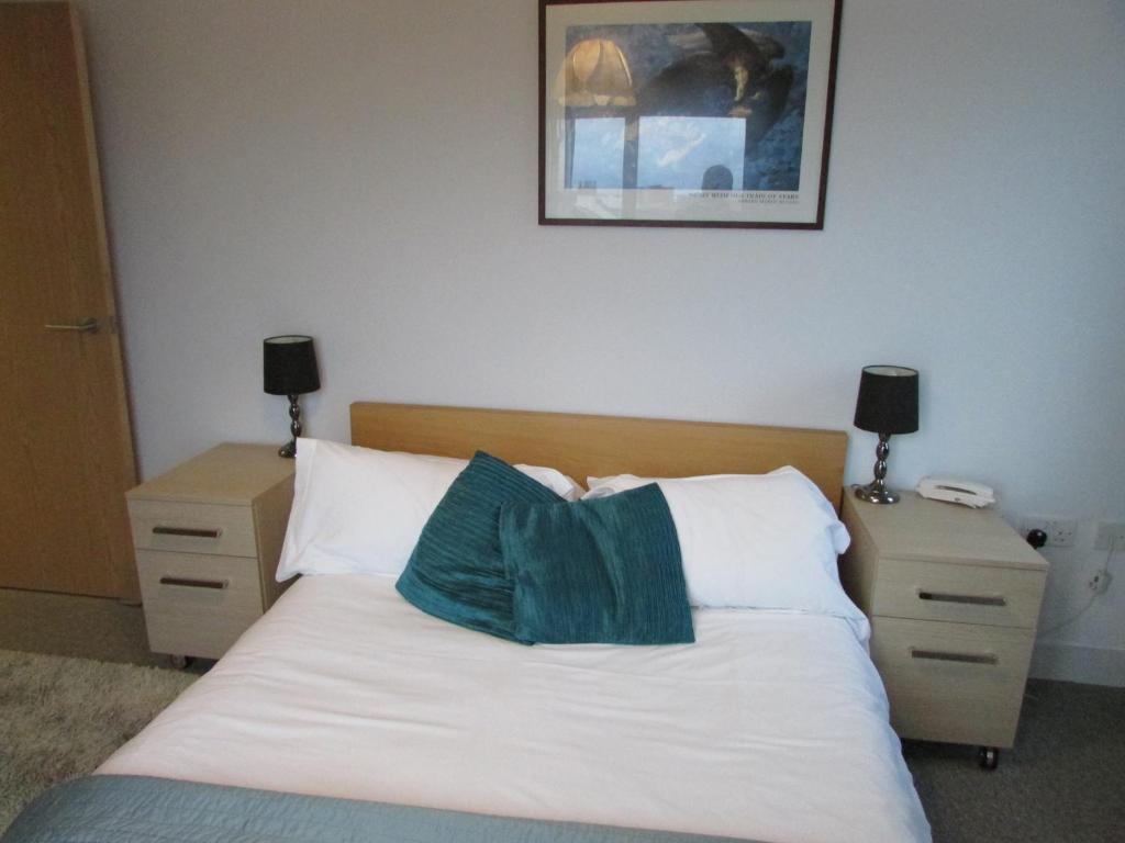 Cheltenham Luxury Apartments Kamer foto